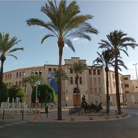 Estudio B Cerca De La Plaza De Toros Alicante Exterior photo